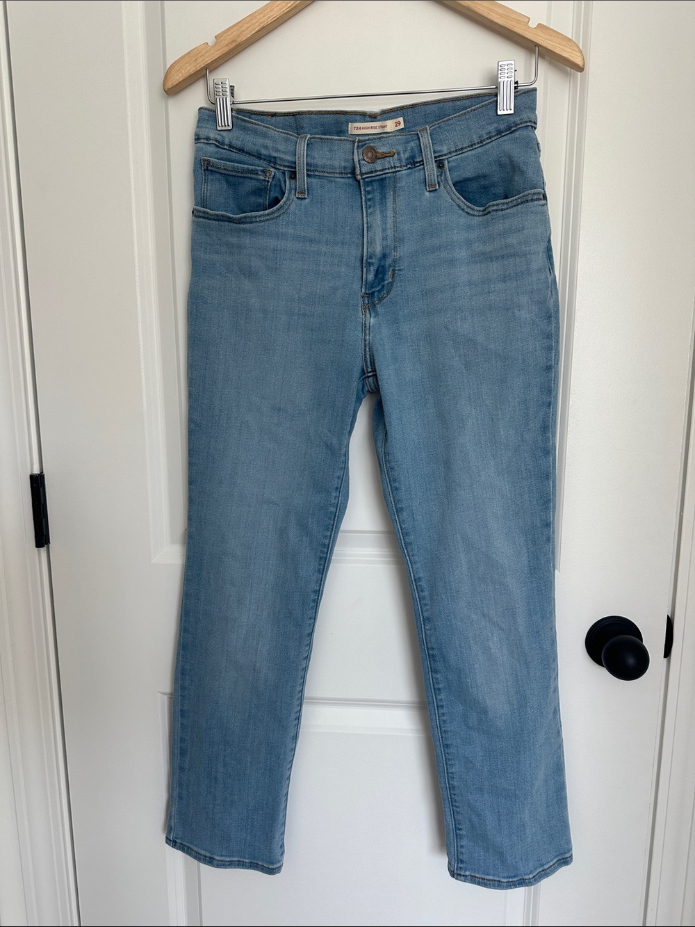 Levi’s Women's Straight-Leg Jeans Light Blue 29